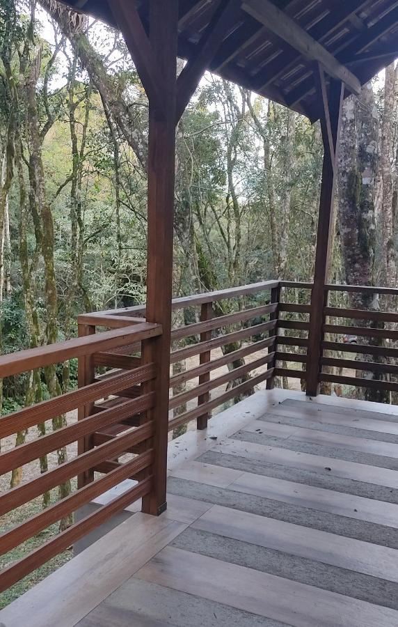 Chalé em frente ao zoológico Curitiba Exterior foto