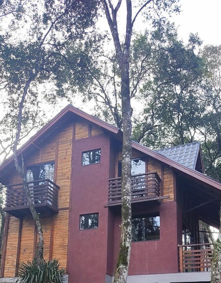 Chalé em frente ao zoológico Curitiba Exterior foto